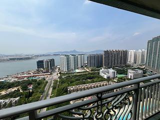 Tung Chung - Caribbean Coast Phase 4 Crystal Cove Tower 16 05
