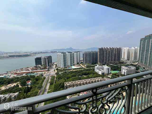 Tung Chung - Caribbean Coast Phase 4 Crystal Cove Tower 16 05