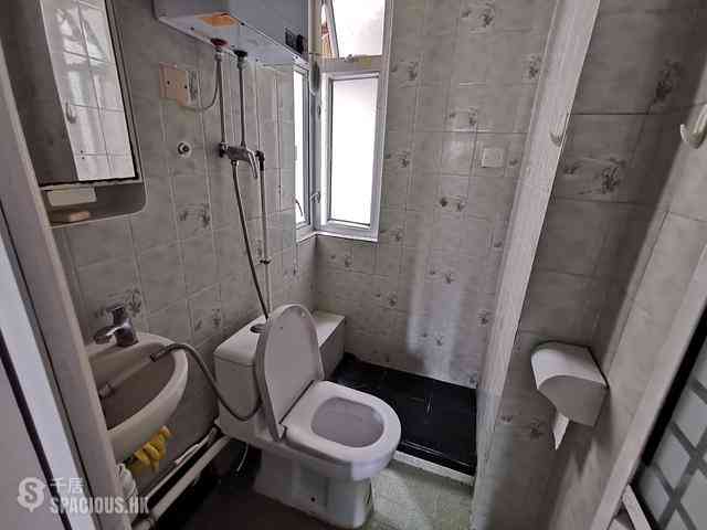 Central - Chung Shan House 12