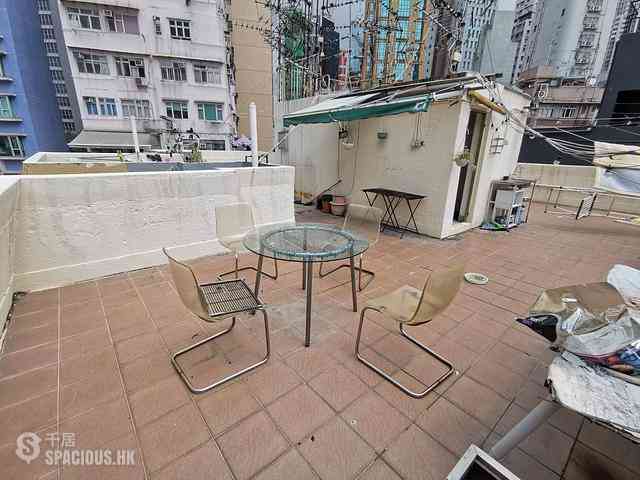 Central - Chung Shan House 15