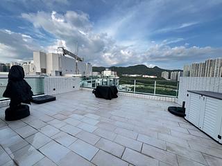 Tseung Kwan O - Monterey Block 5 02