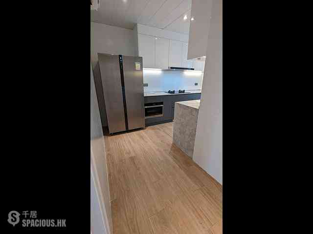 Lam Tei - Oaklands Court Block 3 04