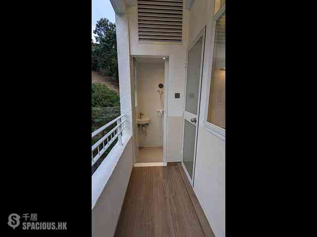 Lam Tei - Oaklands Court Block 3 05