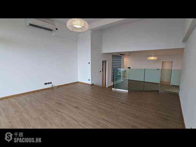 Lam Tei - Oaklands Court Block 3 16