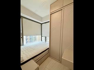 Sai Ying Pun - King's Hill 03