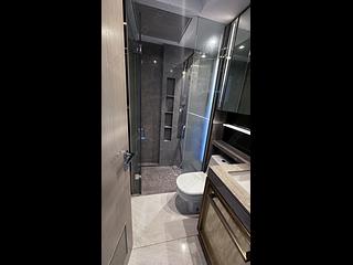 Sai Ying Pun - King's Hill 07
