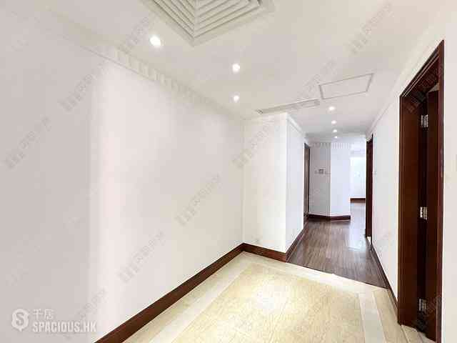 Mid Levels Central - Tregunter Block 2 06
