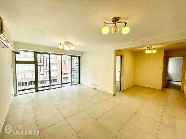 Wan Chai - Phoenix Court Block 4 01