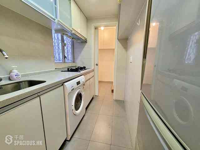 Wan Chai - Phoenix Court Block 4 03