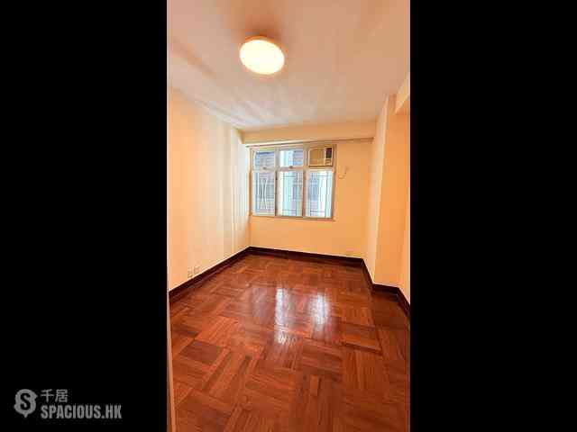 Wan Chai - Phoenix Court Block 4 05