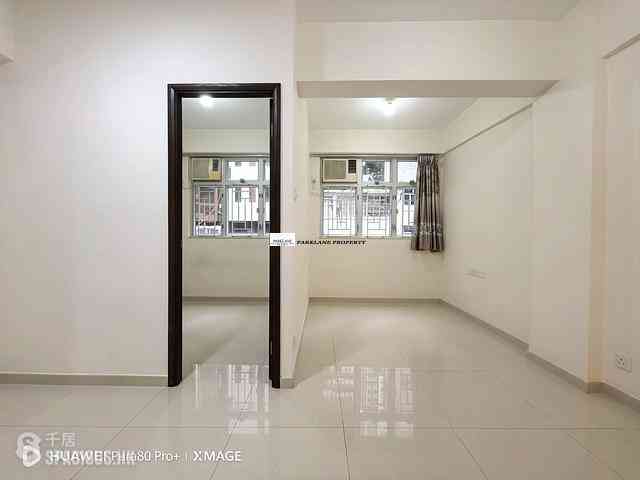Wan Chai - 92-94, Queen's Road East 03