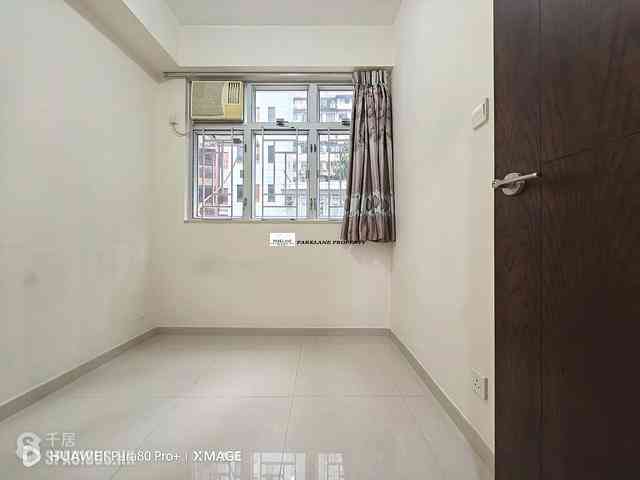 Wan Chai - 92-94, Queen's Road East 06