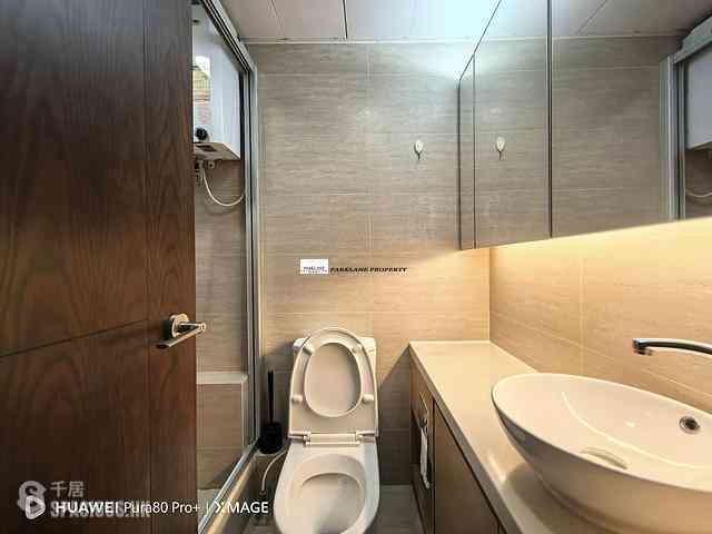 Wan Chai - 92-94, Queen's Road East 07