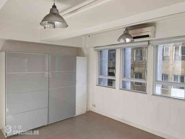 Sheung Wan - Kam Tak Building 13