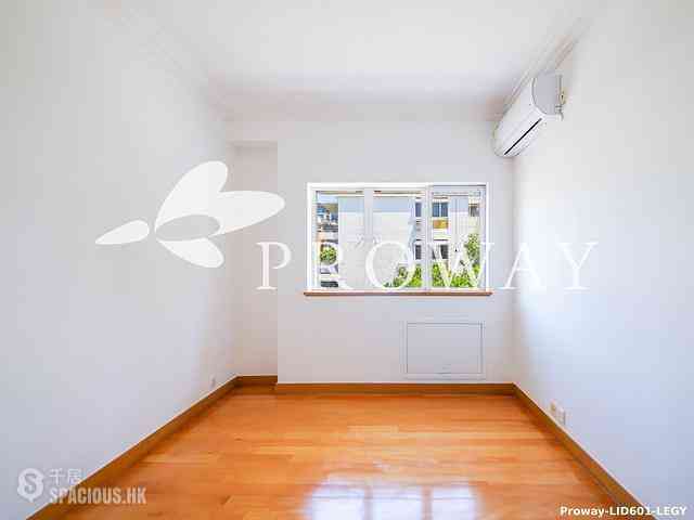 Deep Water Bay - Deepdene Block D 08