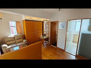 Causeway Bay - Lee King Mansion 08