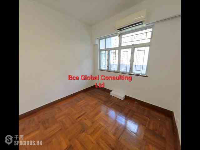 Mid Levels West - Hing Wah Mansion Block B 10