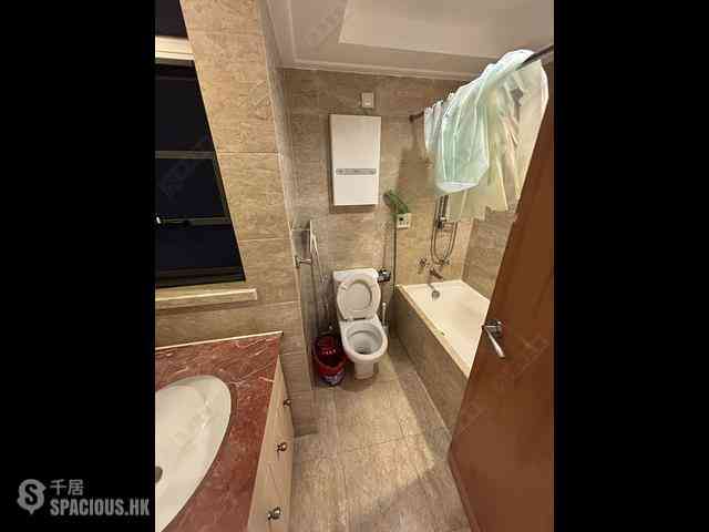 West Kowloon - The Waterfront Phase 1 Block 3 06
