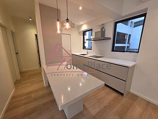 Mid Levels Central - East Sun Mansion 03
