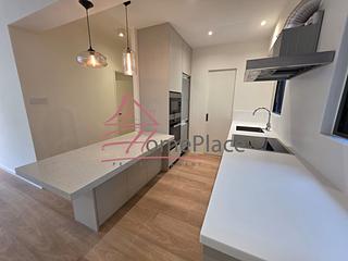 Mid Levels Central - East Sun Mansion 05