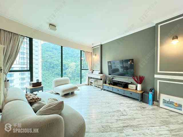 Mid Levels Central - Hillsborough Court 01