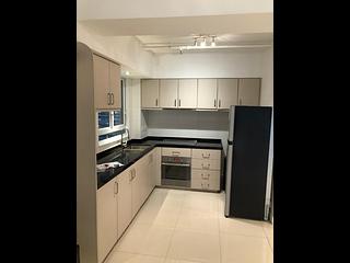 Sheung Wan - Kam Tak Building 04