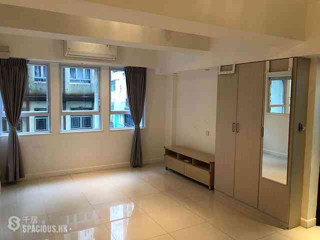 Sheung Wan - Kam Tak Building 09