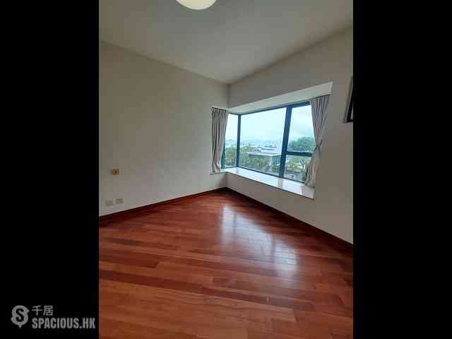 Tai Kok Tsui - The Long Beach Tower 7 03