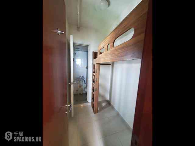 Tai Kok Tsui - The Long Beach Tower 7 07