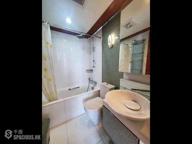 Tai Kok Tsui - The Long Beach Tower 7 08