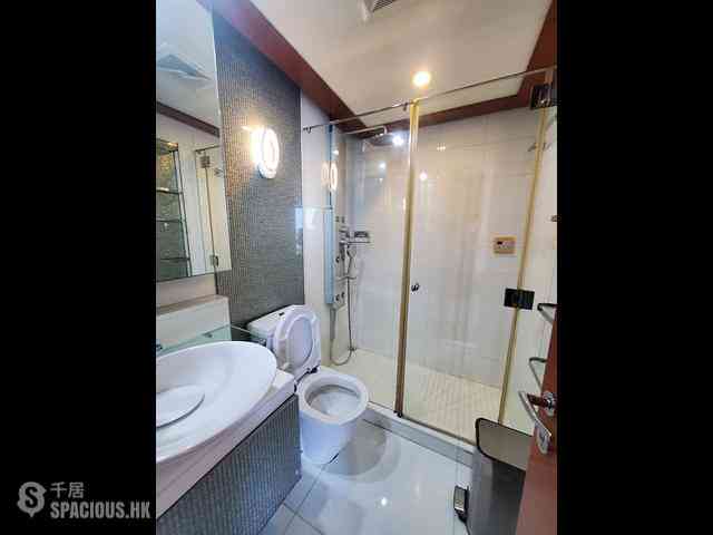 Tai Kok Tsui - The Long Beach Tower 7 10