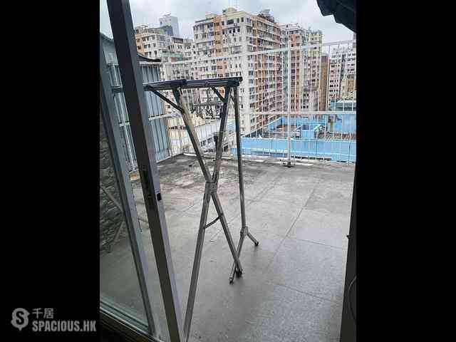 North Point - Kam Ping Mansion 09