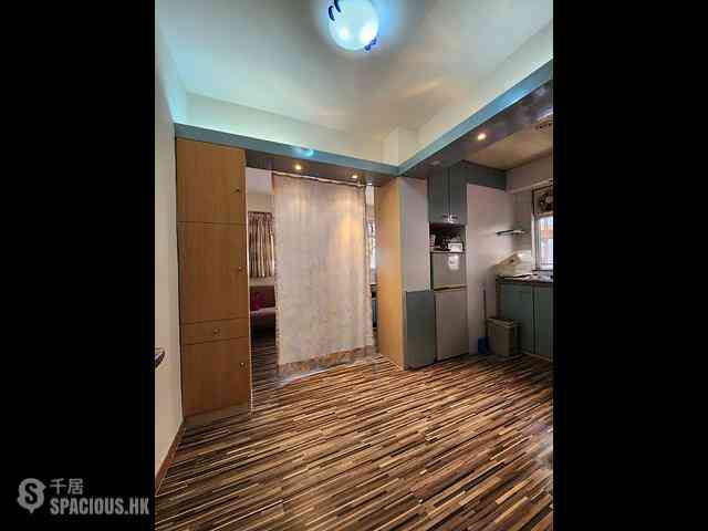 Kennedy Town - Hoi Tao Building Block A 03