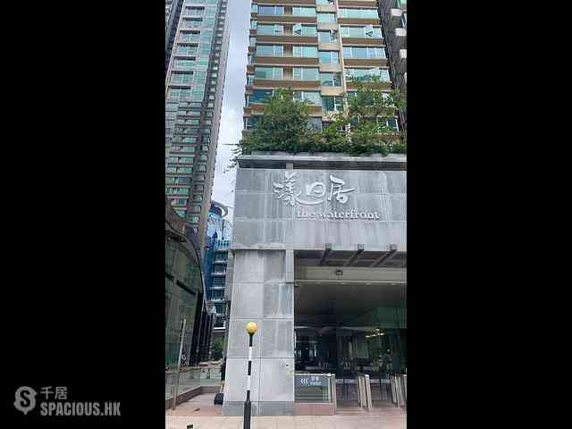 West Kowloon - The Waterfront Phase 1 Block 2 12