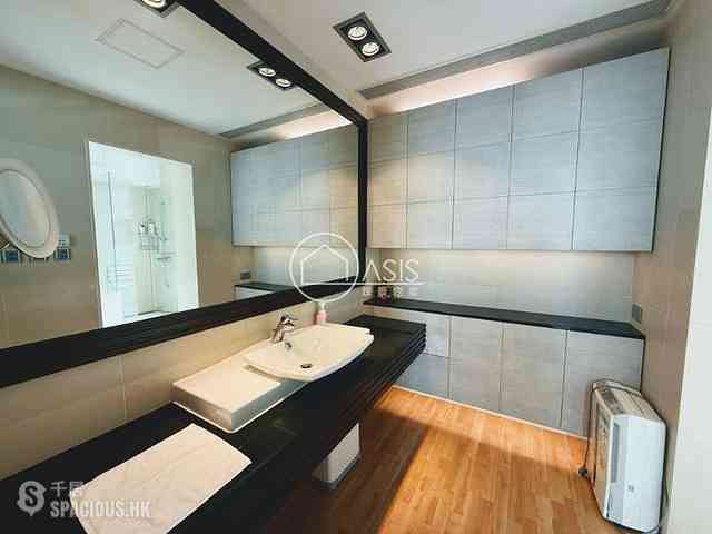 Repulse Bay - Grosvenor Place 04