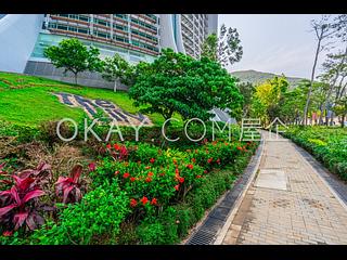 Repulse Bay - The Lily 13