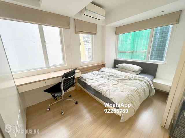 Sai Ying Pun - Lee Wah Mansion 03