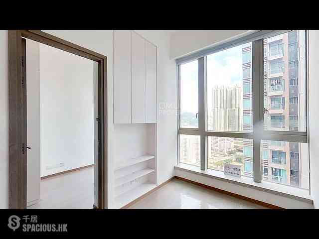Sai Wan Ho - One Eighty 08