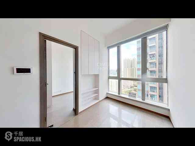Sai Wan Ho - One Eighty 17