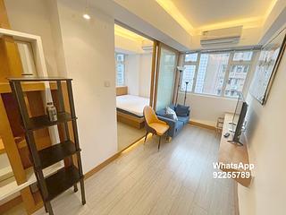 Sai Ying Pun - Lee Wah Mansion 03