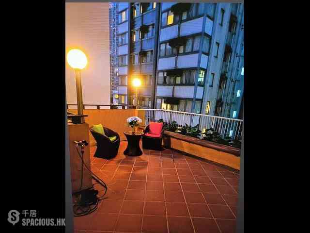 Wan Chai - Shu Fat Building 02