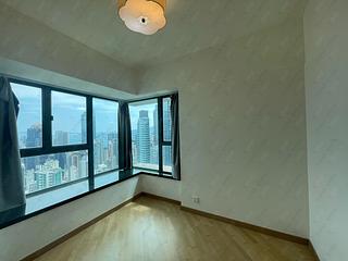 Mid Levels West - 80 Robinson Road 10