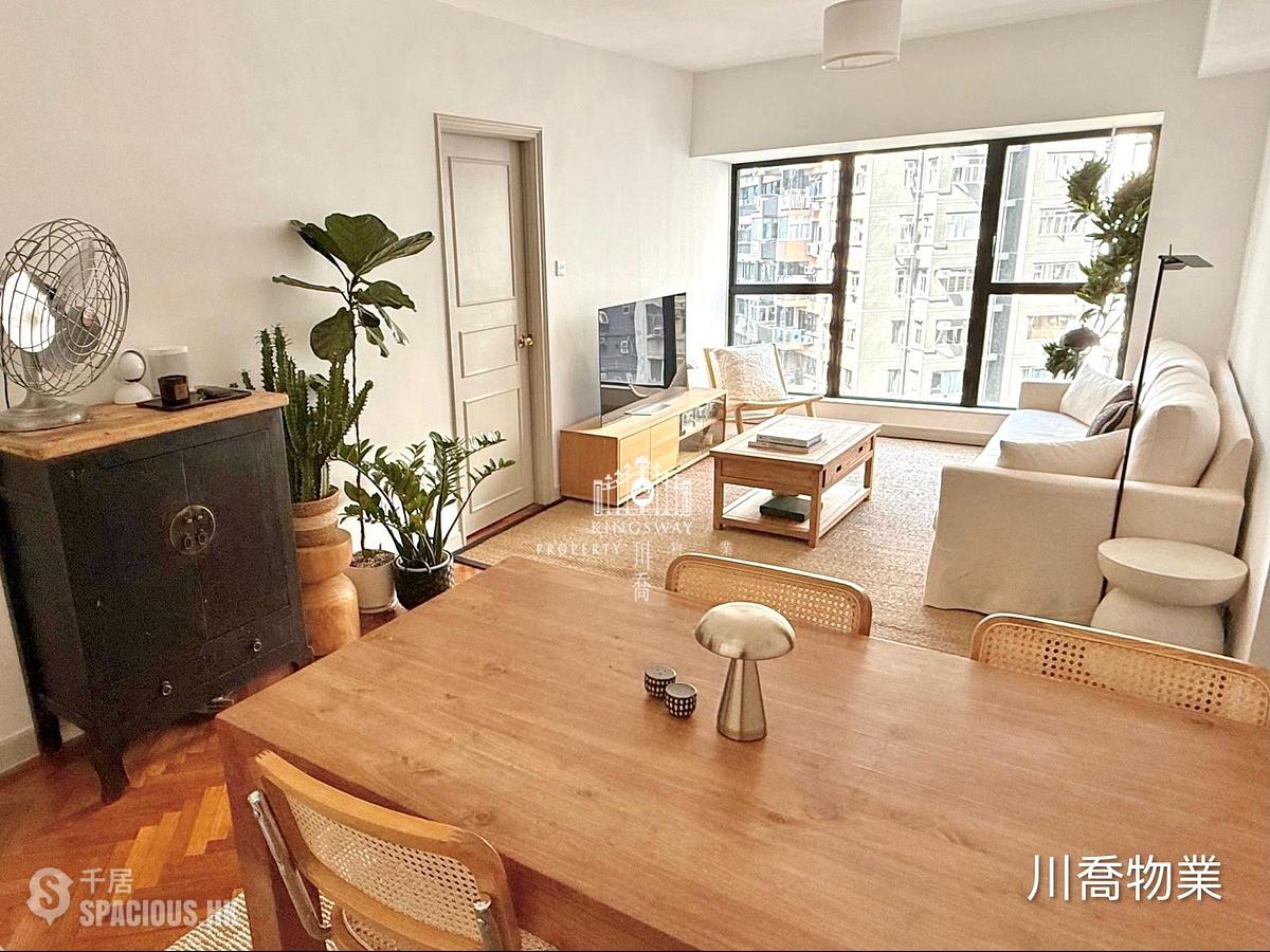 Mid Levels Central - 62B, Robinson Road 01