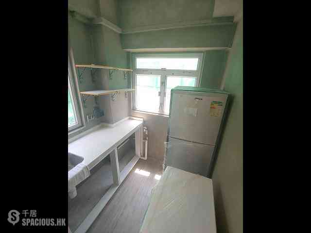 Poho - 18-20, Upper Station Street 02