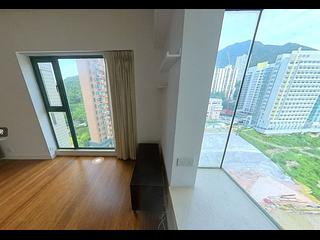 Kennedy Town - University Heights Block 1 05