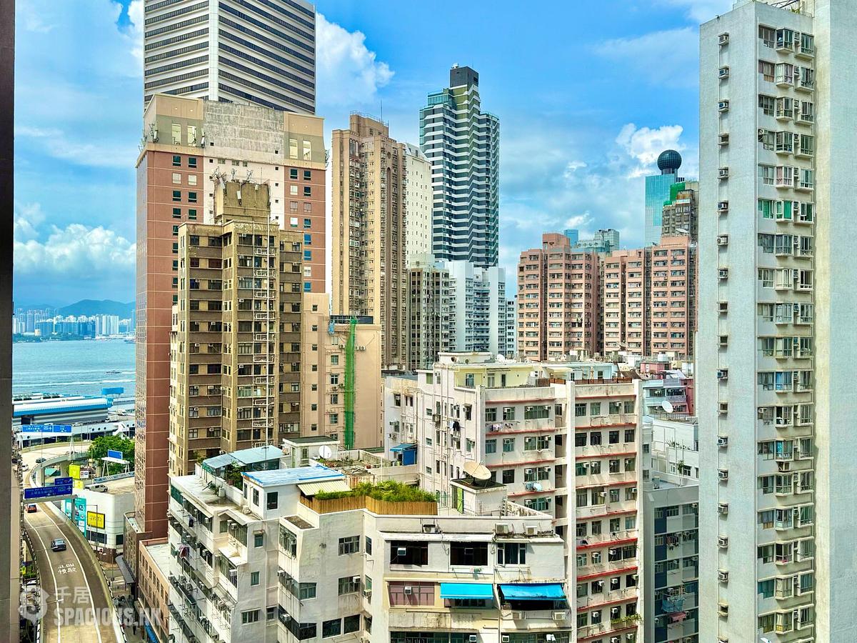 Shek Tong Tsui - One South Lane 01