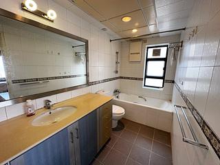 Fo Tan - Sha Tin 33 Oriental Heights (Block 1) 06