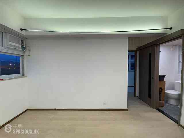 Sai Ying Pun - Kwan Yick Building Phase 3 Block A 05