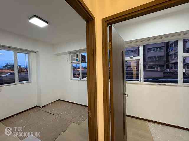 Sai Ying Pun - Kwan Yick Building Phase 3 Block A 07