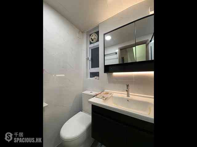 Sai Ying Pun - Kwan Yick Building Phase 3 Block A 12